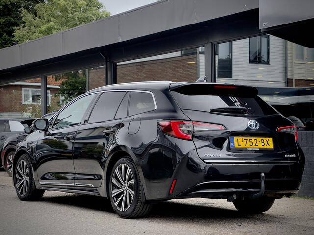Toyota COROLLA Touring Sports 1.8 HYBRID PLUS-EDTION AUT LEDER NAVI CAMERA AIRCO LED LMV PDC