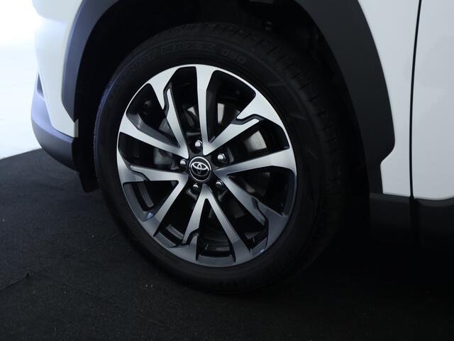 Toyota COROLLA Cross 2.0 Hybrid First Edition | Navigatie | Stoelverwarming |