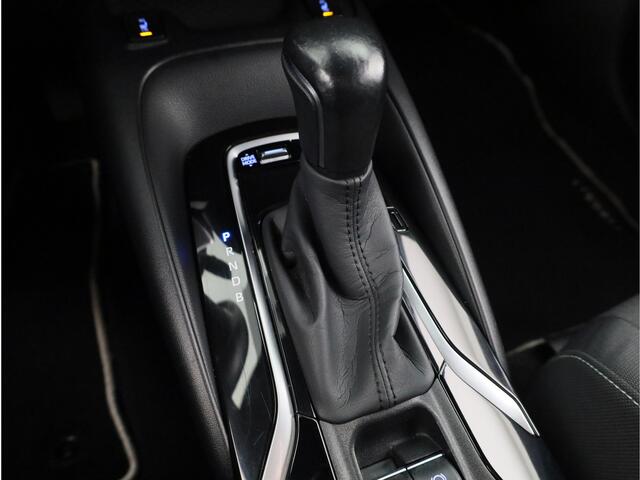 Toyota COROLLA 1.8 Hybrid Active Plus | Stoel -/ Stuurwielverwarming | Parkeercamera | Apple Carplay -/ Android Auto |