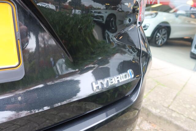 Toyota COROLLA Touring Sports 1.8 Hybrid Business Plus I NL-auto 52dkm!