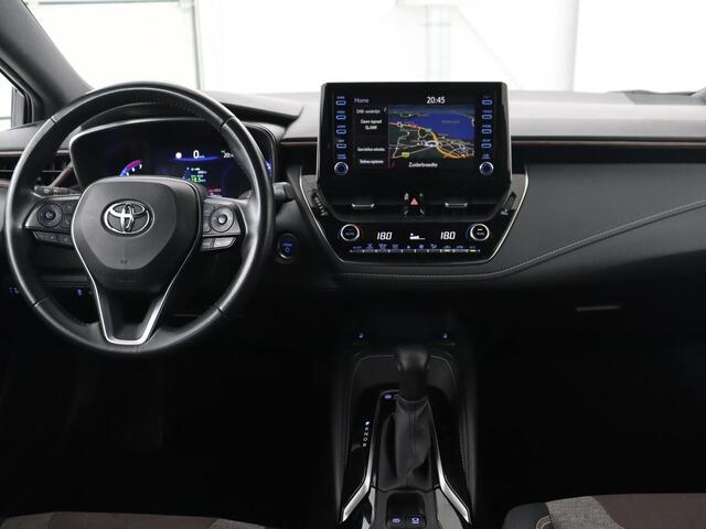Toyota COROLLA 1.8 Hybrid Trek | Stoelverwarming | Adaptive cruise | Trekhaak | Carplay | Camera | Keyless | Full LED | Navigatie | Climate control