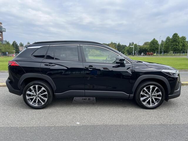 Toyota COROLLA Cross Hybrid 200 Style Carplay / Camera / Stuur & Stoelverwarming