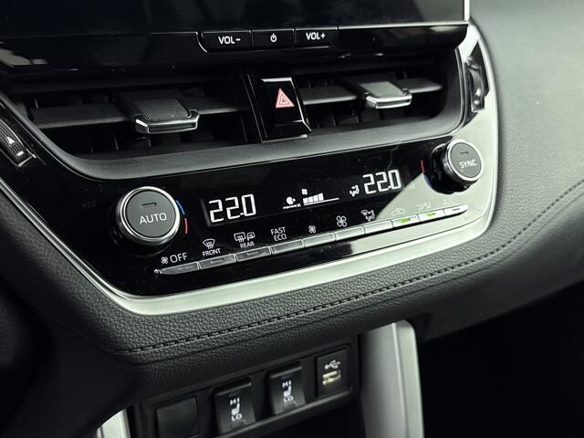 Toyota COROLLA Cross 2.0 High Power Hybrid First Edition | Applecarplay | Climaat control | Wireless charger |