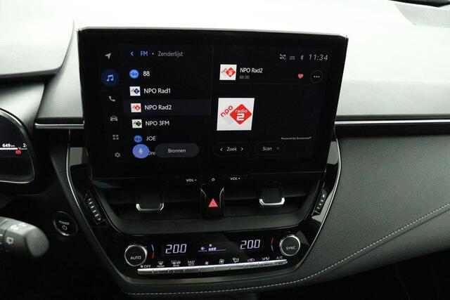 Toyota COROLLA Touring Sports Hybrid 140 Dynamic | Apple Carplay/Android Auto | Parkeersensoren | Stoelverwarming | Elektrische Achterklep | Navigatie |