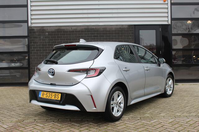 Toyota COROLLA 1.8 Hybrid Active / Carplay / Camera / N.A.P.