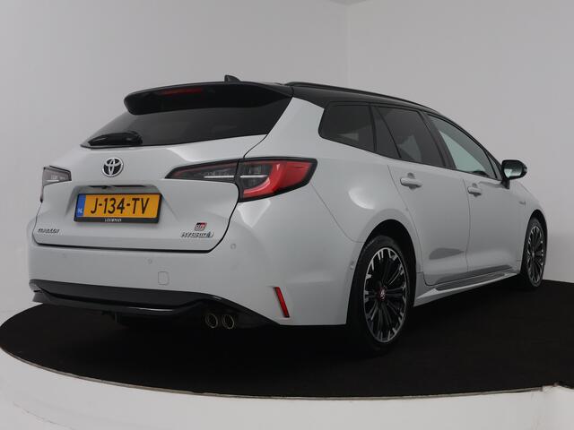 Toyota COROLLA Touring Sports 2.0 Hybrid GR-Sport | Apple CarPlay / Android Auto (Navigatie ) | Trekhaak | PDC |