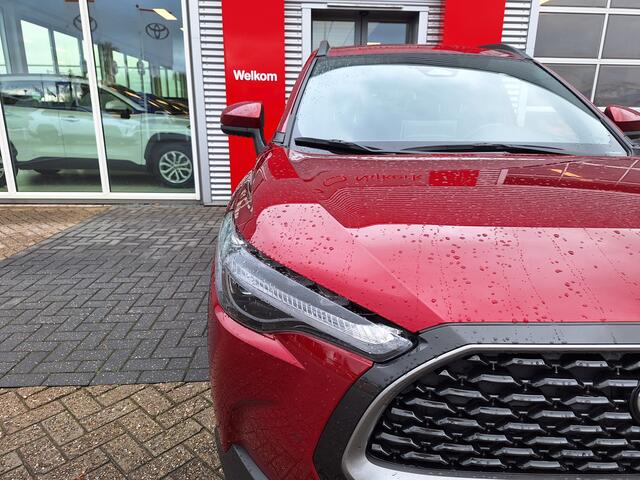 Toyota COROLLA Cross Hybrid 140 Style incl. trekhaak