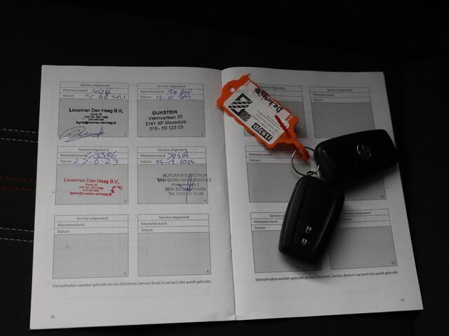 Toyota COROLLA Touring Sports 1.8 Hybrid GR-Sport | ACC | Camera | Stoelverwarming!