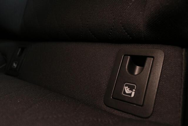 Toyota COROLLA Cross Hybrid 140 Dynamic Limited, Blind Spot, Sensoren, Stoel & Stuur verwarming!