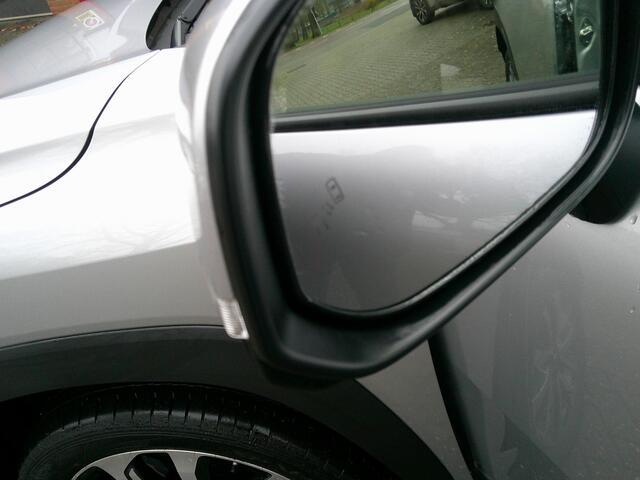 Toyota COROLLA Cross Hybrid 140 Style