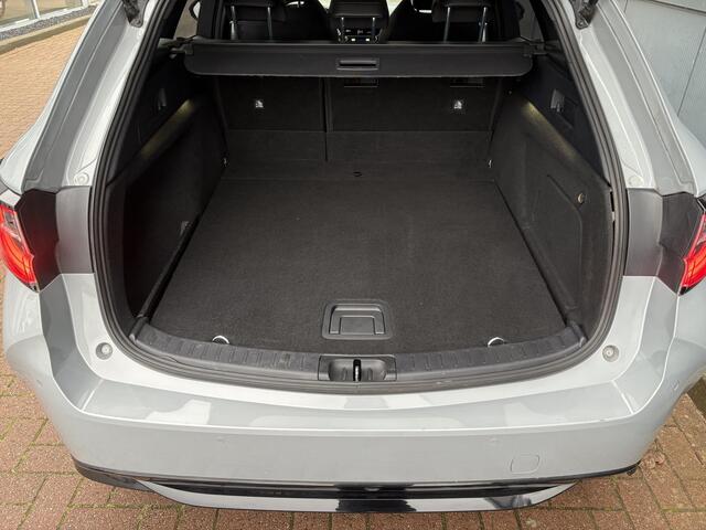 Toyota COROLLA Touring Sports 2.0 High Power Hybrid 180pk GR-Sport CAMERA/KEYLESS/CARPLAY/PDC