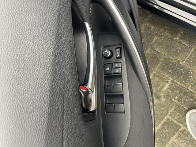 Toyota COROLLA Touring Sports 2.0 Hybrid Business Plus | Dynamic | Org NL |