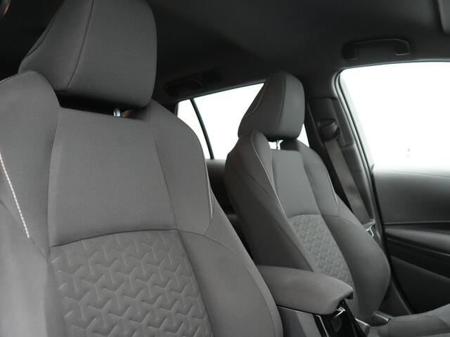 Toyota COROLLA Touring Sports 2.0 Dynamic Plug In Hybrid 184pk Dealer O.H PHEV | Adaptive Cruise | Camera | Sportstoelen & Stuur Verwarmd | Apple Carplay | Navigatie | Keyless | Blis | DAB |