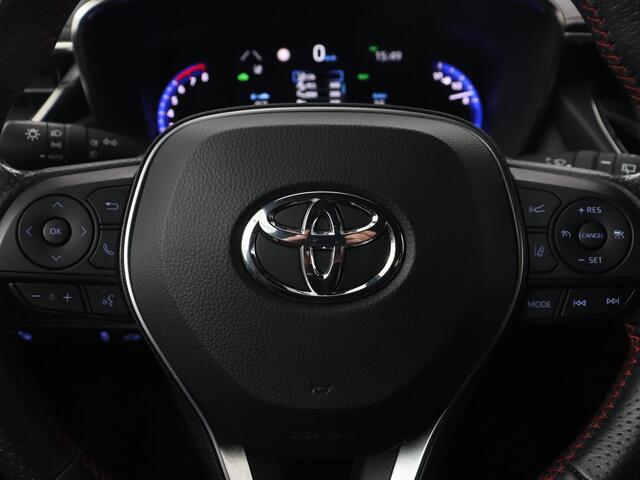 Toyota COROLLA 2.0 Hybrid GR-Sport Plus | Head-Up | Stoelverwarming | Camera | Sportstoelen | Adaptive cruise | Carplay | Keyless | Navigatie | Park Assist | Full LED