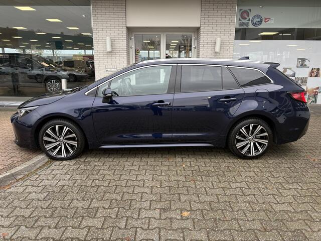 Toyota COROLLA 1.2 Dynamic | Stoelverwarming | Trekhaak | 1300kg Trekgewicht |