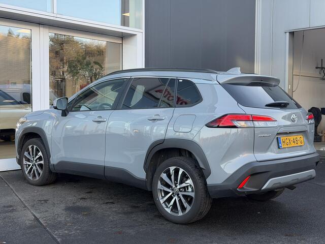 Toyota COROLLA Cross Hybrid 140 Style Dodehoekdetectie | Parkeersensoren rondom | 18 inch lichtmetalen velgen | NL auto | Dealeronderhouden