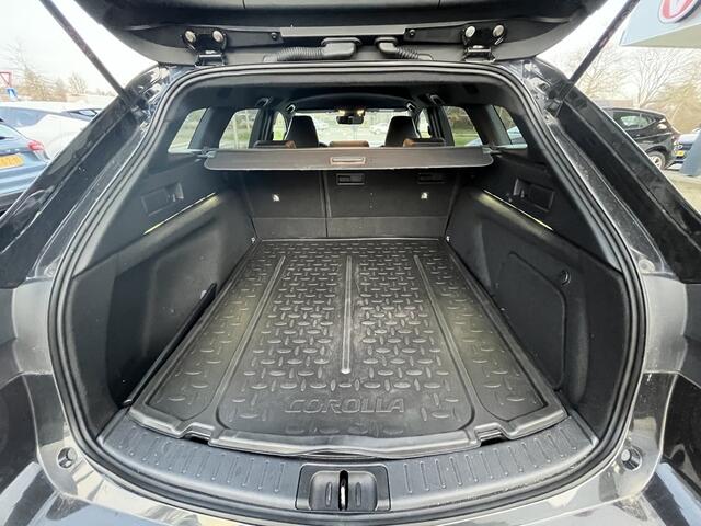Toyota COROLLA Touring Sports Acamera Cruise Lmv Automaat Klima Nap 2.0 Hybrid TeamNL