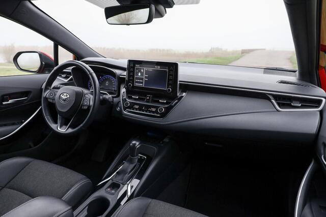 Toyota COROLLA Touring Sports 1.8 Hybrid Dynamic ? Camera ? CarPlay ? Stoelverwarming