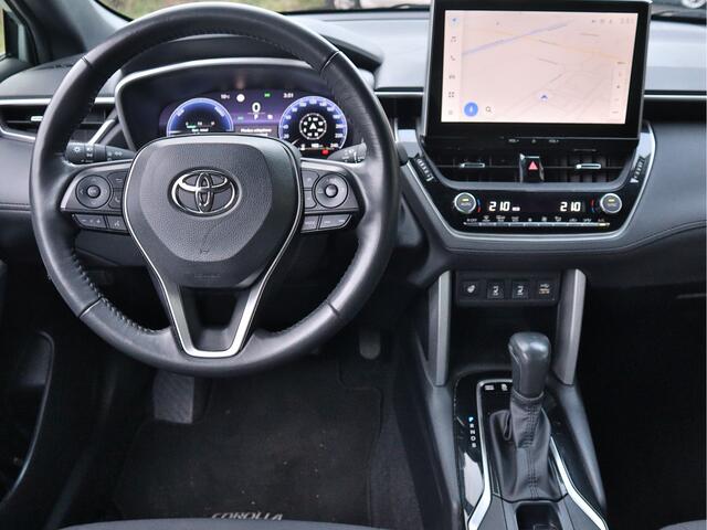 Toyota COROLLA Cross 2.0 Hybrid Active | Navigatie | Stoelverwarming | Stuurverwarming | Apple Carplay/Android Auto | Adaptieve cruise control |