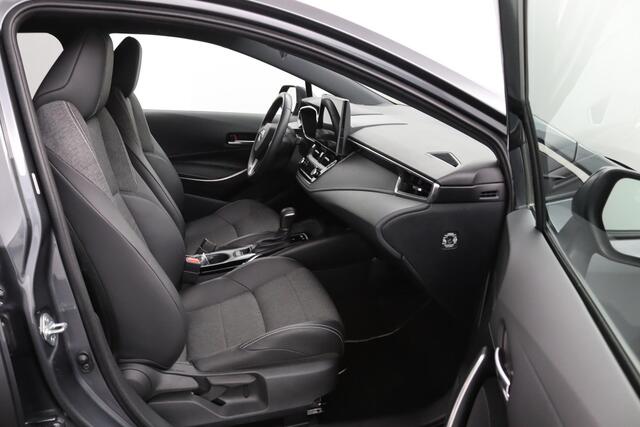 Toyota COROLLA Touring Sports Hybrid 140 Dynamic | Apple Carplay/Android Auto | Parkeersensoren Rondom | Stoelverwarming | Elektrisch bedienbare achterklep |