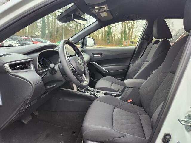 Toyota COROLLA 2.0 High Power First Ed. Trekhaak, Apple/Android, Stoel/stuurverwarming