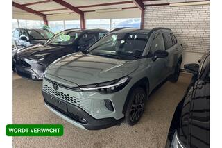 toyota-corolla-cross-hybrid-140-dyn