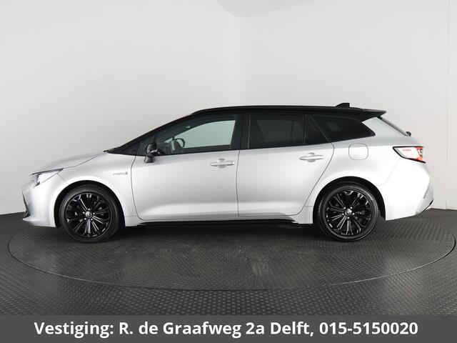 Toyota COROLLA Touring Sports 1.8 Hybrid First Edition Bi-Tone | Apple Carplay & AndroidAUTO | Navigatie | 1e eigenaar |