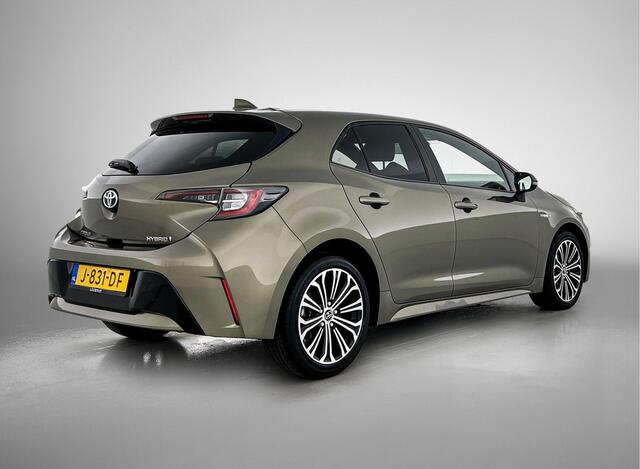 Toyota COROLLA 1.8 Hybrid Dynamic | 1e Eigenaar | NIEUW Geleverd en Onderhouden | Stoelverwarming | Navigatie |
