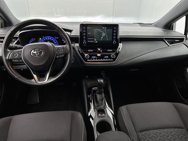 Toyota COROLLA 1.8 Hybrid Dynamic | 1e Eigenaar | NIEUW Geleverd en Onderhouden | Stoelverwarming | Navigatie |