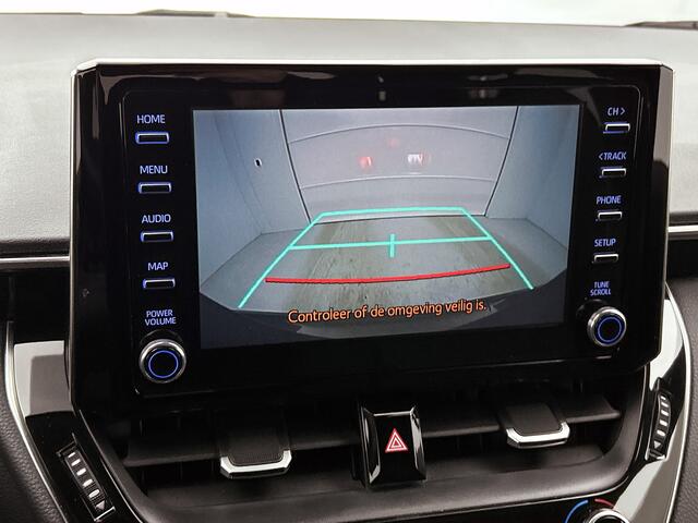 Toyota COROLLA 1.8 Hybrid Dynamic | 1e Eigenaar | NIEUW Geleverd en Onderhouden | Stoelverwarming | Navigatie |