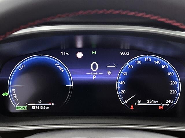 Toyota COROLLA Touring Sports Hybrid 180 GR Sport | Black pack | Bi-Tone | Panoramadak | Dodehoekdetector |