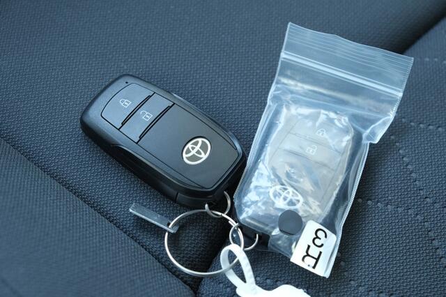 Toyota COROLLA Cross Hybrid 140 Dynamic Automaat | Apple Carplay / Android auto | P