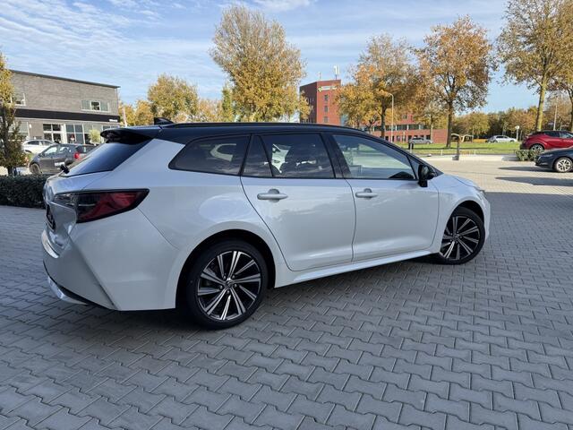 Toyota COROLLA Touring Sports 1.8 Hybrid Dynamic Plus | Stoel/stuurverw. | Camera (2675km!!!)