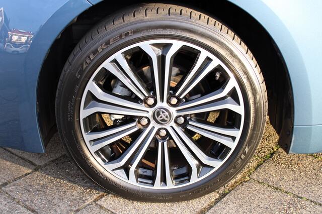 Toyota COROLLA Touring Sports 1.8 Hybrid Business Plus