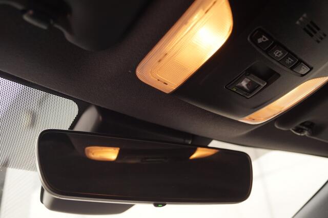 Toyota COROLLA Touring Sports 2.0 Hybrid Business Plus -ECC-CAM-