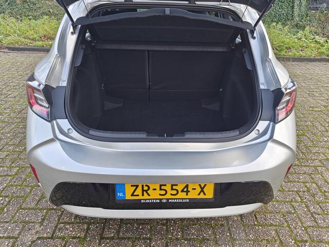 Toyota COROLLA 1.8 Hybrid First Ed. | Lederen bekleding