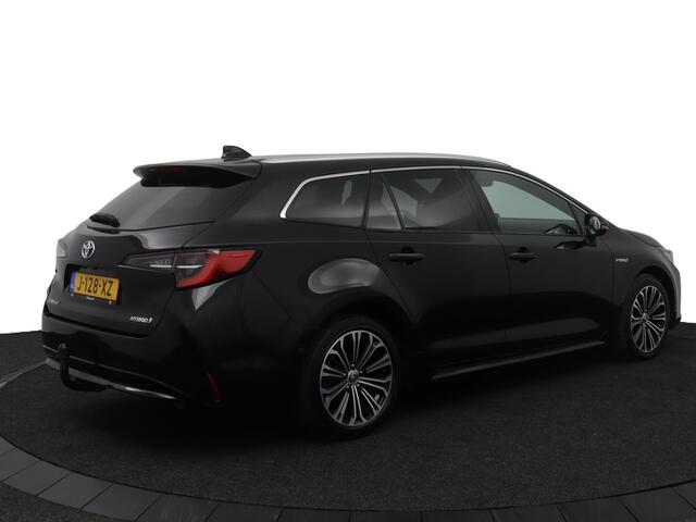 Toyota COROLLA Touring Sports 1.8 Hybrid Executive | lederen bekleding | Electrische achterklep | Trekhaak | Navigatie |