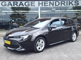 toyota-corolla-touring-sports-1.8-h