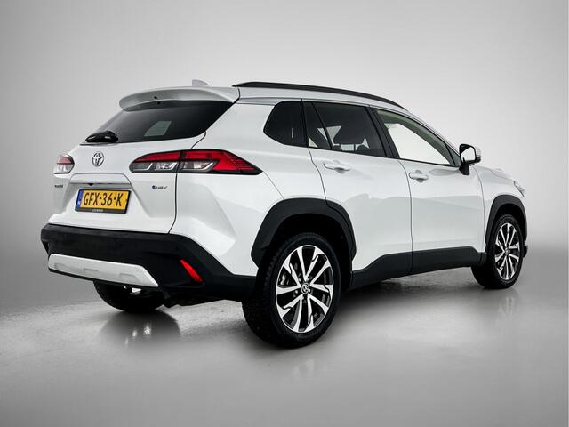 Toyota COROLLA Cross Hybrid 140 Style | Dodehoek detectie | Elektrische achterklep | Parkeersensoren V+A