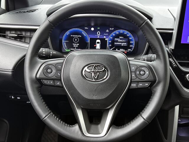 Toyota COROLLA Cross Hybrid 140 Style | Dodehoek detectie | Elektrische achterklep | Parkeersensoren V+A
