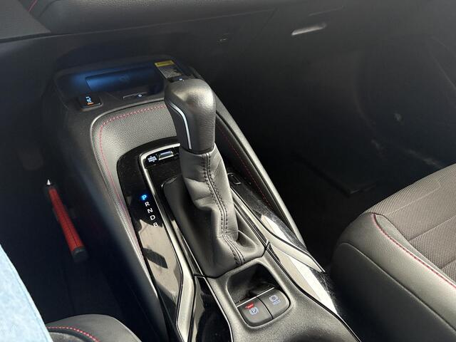 Toyota COROLLA Touring Sports 1.8 Hybrid Executive | Trekhaak | Stoelverwarming | Head-up Display | Camera | Full LED |