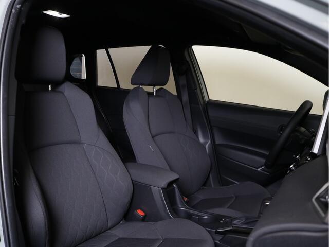 Toyota COROLLA Cross Hybrid 140 Style | BSM| Apple Carplay | Elektrische achterklep |