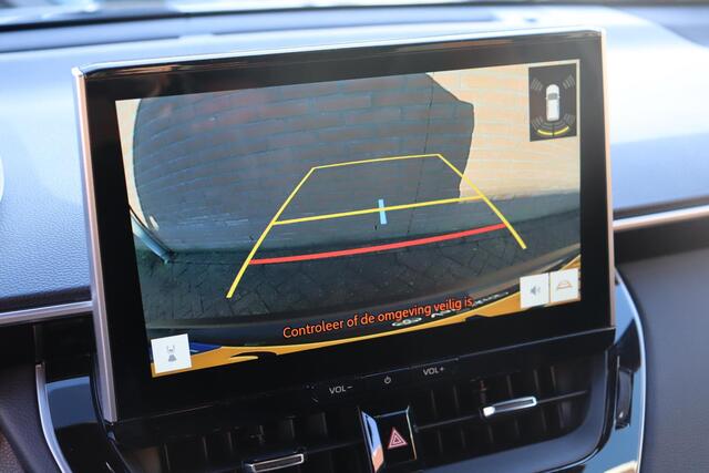 Toyota COROLLA Cross Hybrid 140 Dynamic | Stoel & Stuurverwarming | Dodehoekdetectie | Adaptief Cruise & Climate Control | Parkeersensoren Voor & Achter | Nieuw en direct beschikbaar!