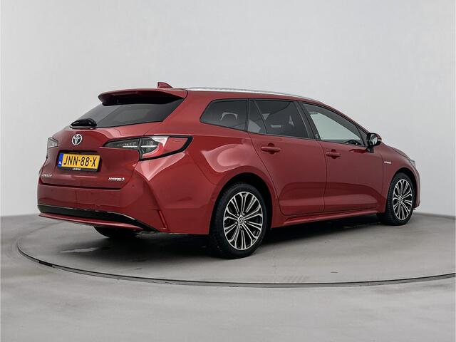 Toyota COROLLA Touring Sports 1.8 Hybrid Dynamic | Stoel- & Stuurverwarming | Parkeersensoren | Automatisch inparkeren |