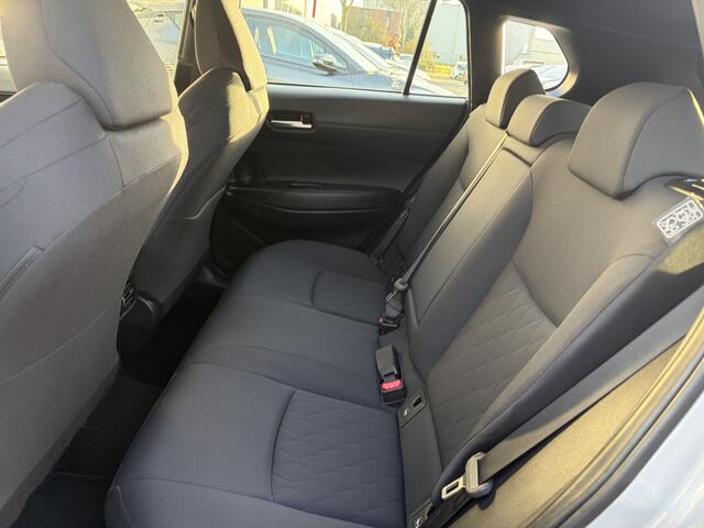 Toyota COROLLA Cross 2.0 High Power Hybrid Active NL Auto 200PK Navi Carplay Cruise