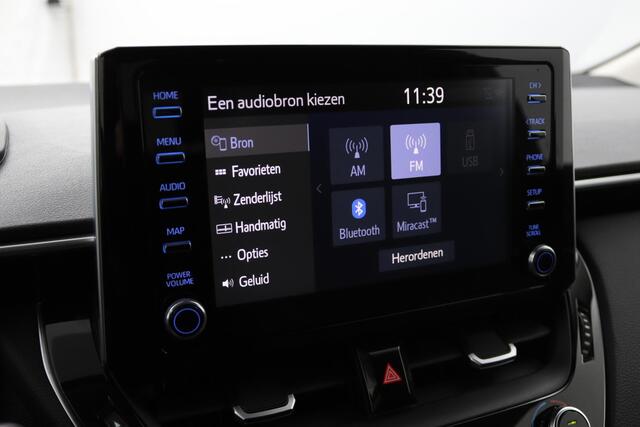 Toyota COROLLA 1.8 Hybrid Dynamic | Stoelverwarming | Parkeersensoren | Afneembare Trekhaak |