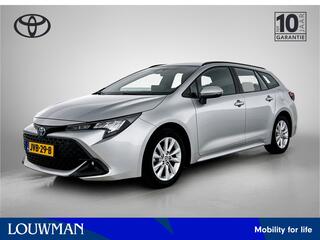 toyota-corolla-touring-sports-1.8-h