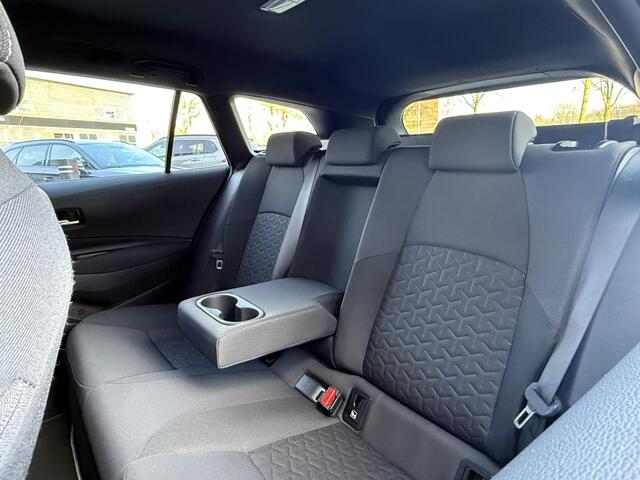 Toyota COROLLA Touring Sports 2.0 Hybrid Dynamic | Trekhaak | Blindspot | PDC v/a