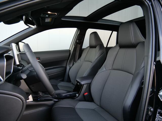 Toyota COROLLA Cross 1.8 High Power Hybrid 140pk CVT Navigatie / Pano-Dak / DAB / Apple Carplay / Winterpakket