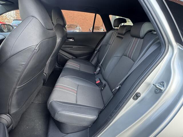 Toyota COROLLA Touring Sports 1.8 Hybrid GR-Sport // NAVI // ADAPTIVE CRUISE // CLIMA // CAMERA // APPLE CARPLAY - ANDROID AUTO //